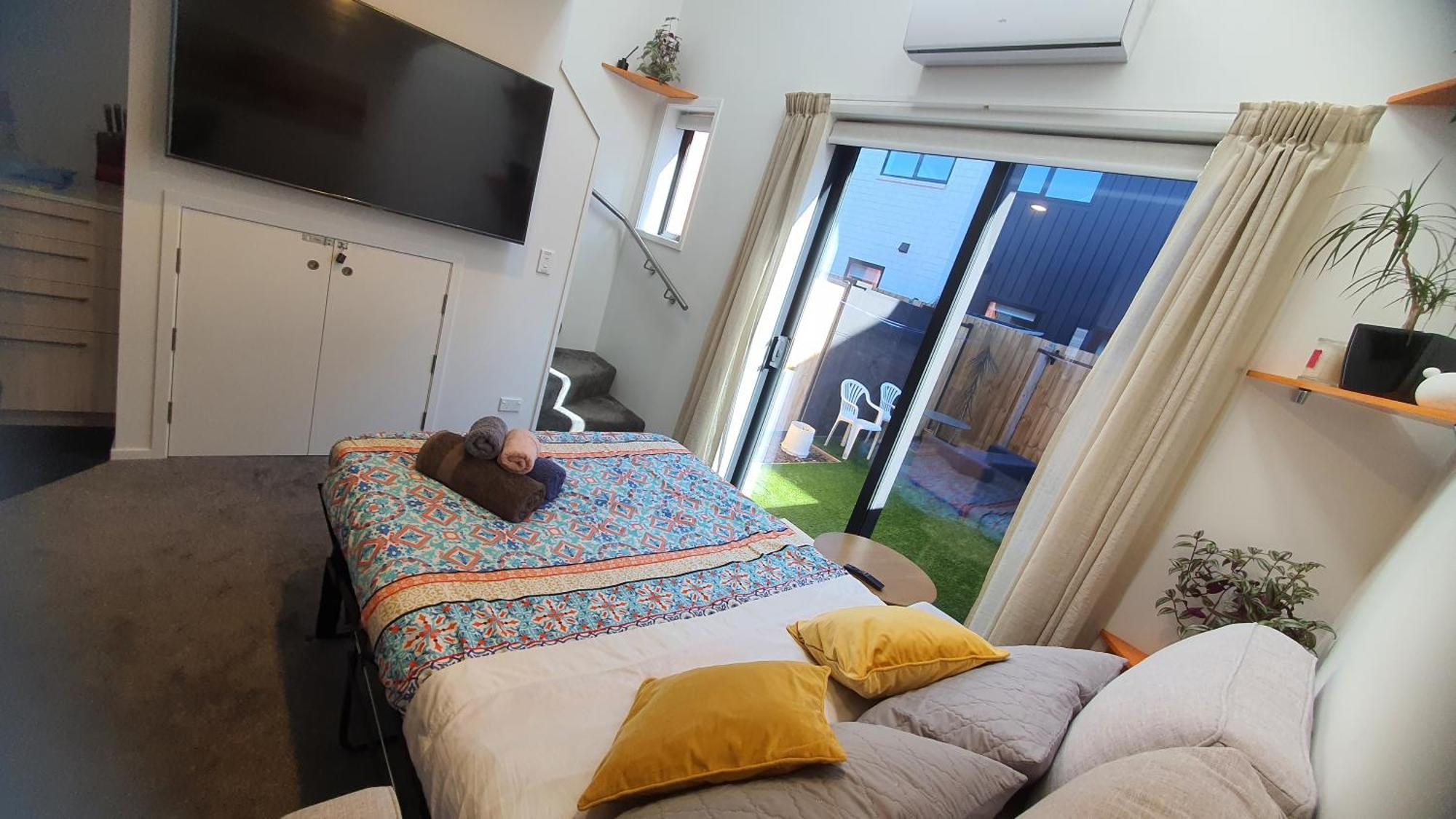 Modern Loft In Christchurch Cbd With Private Courtyard Zewnętrze zdjęcie